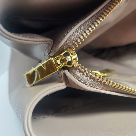 Joy Mangano Taupe Leather large structured handbag Great condition - Picture 3 of 11